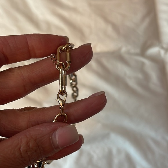 Gold tone paper clip style chain necklace hardware - Picture 3 of 6